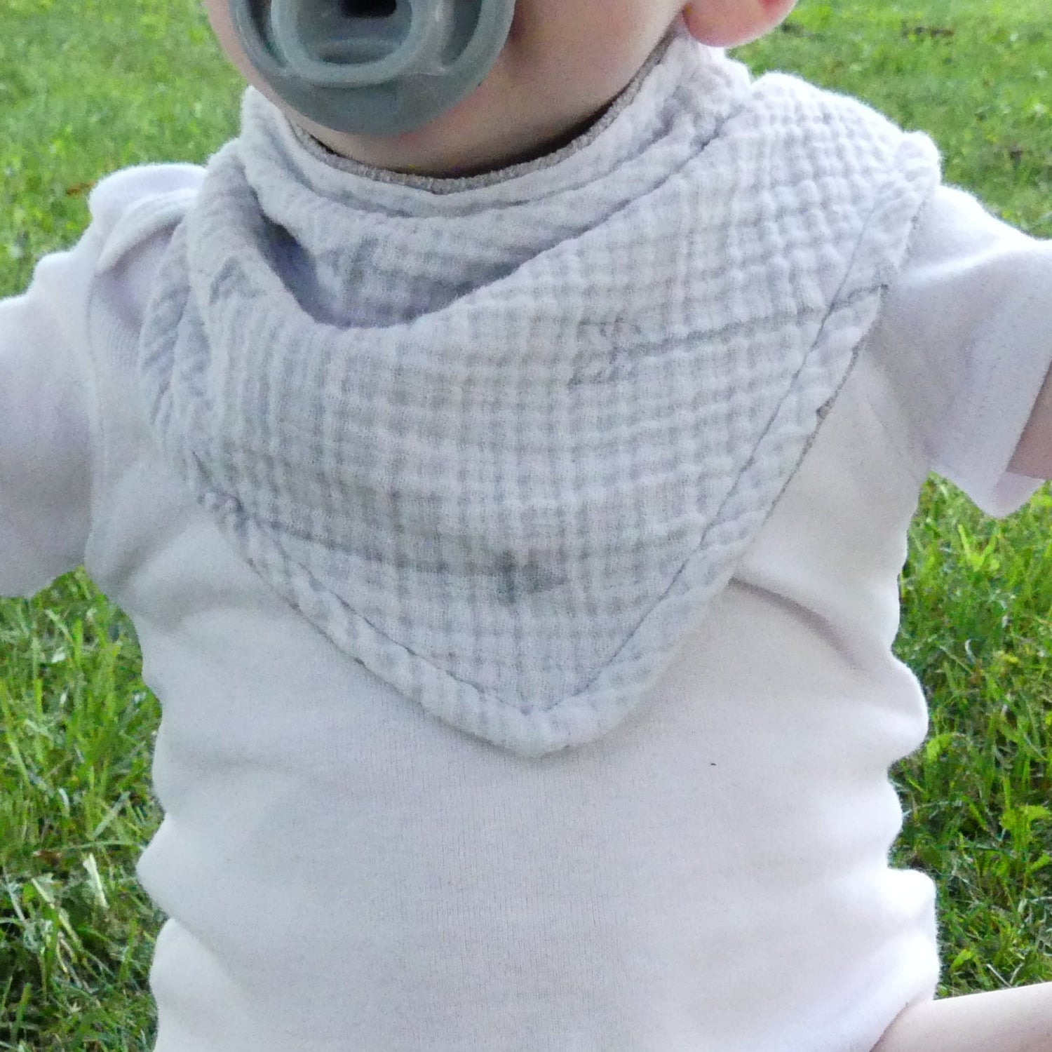 Muslin Arrow Bandana Bib